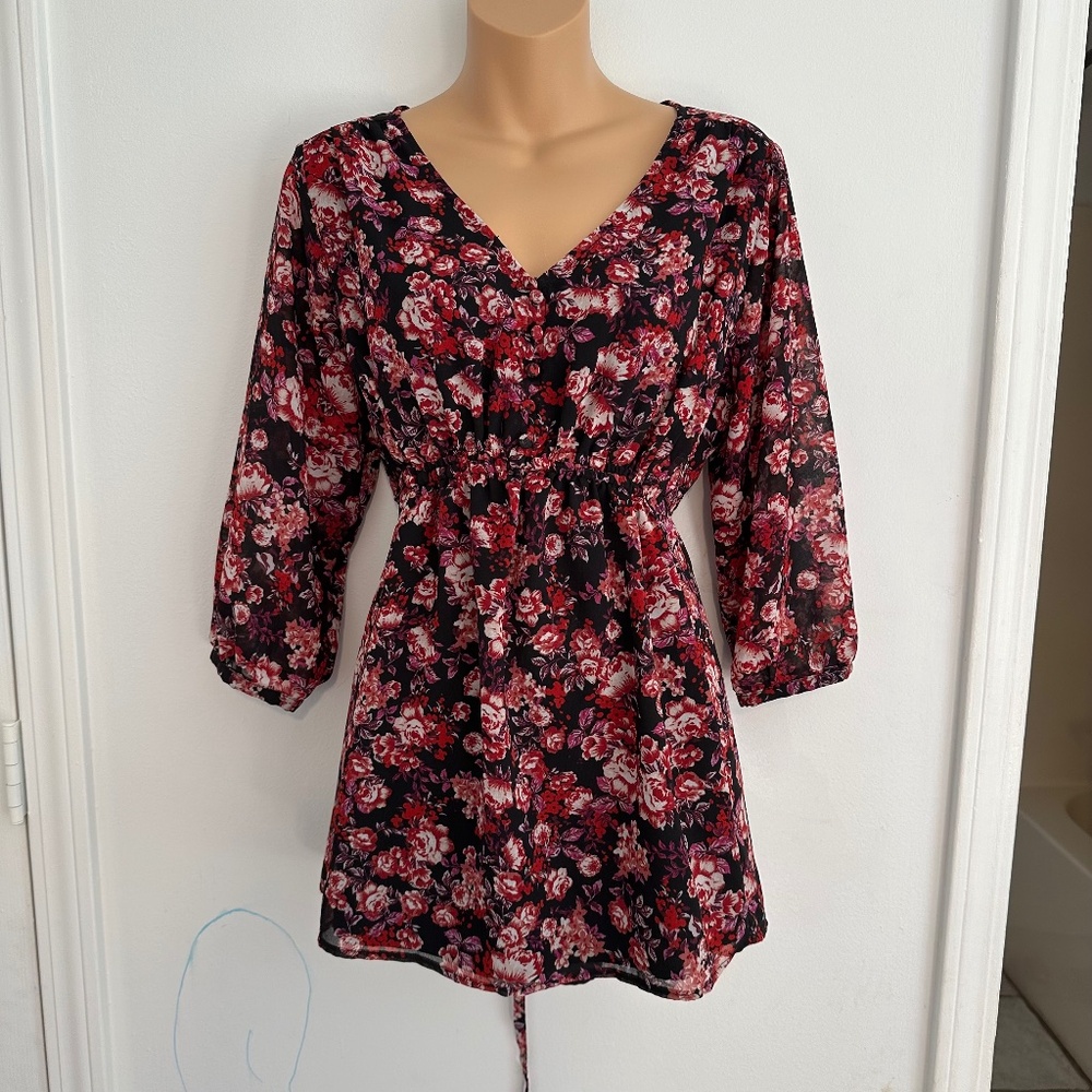 Isabel Maternity by Ingrid and Isabel Black Floral‎ Long Sleeve Top in M